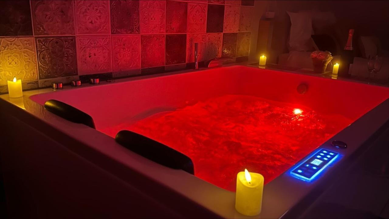 Corné Les Pieds Dans L'Eau Sweet Home מראה חיצוני תמונה